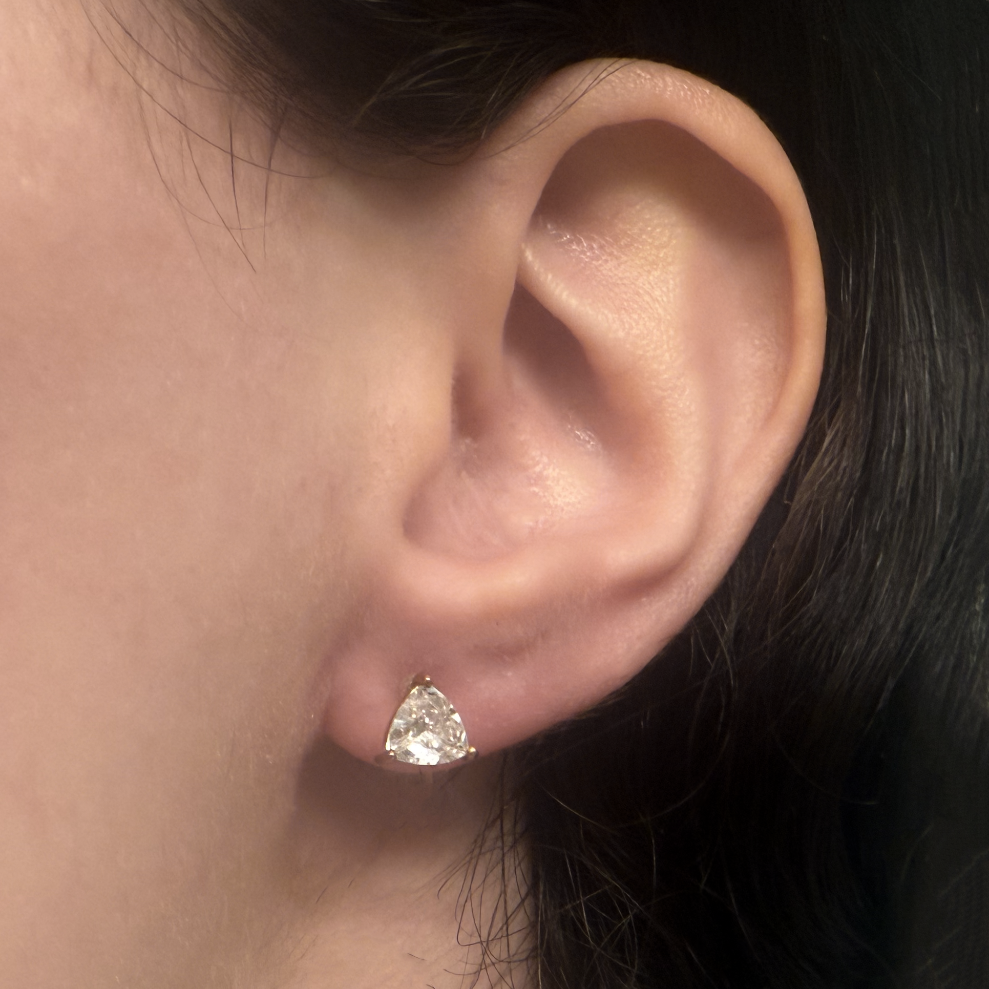 TRIANGLE RHINESTONE STUD EARRINGS IN GOLD