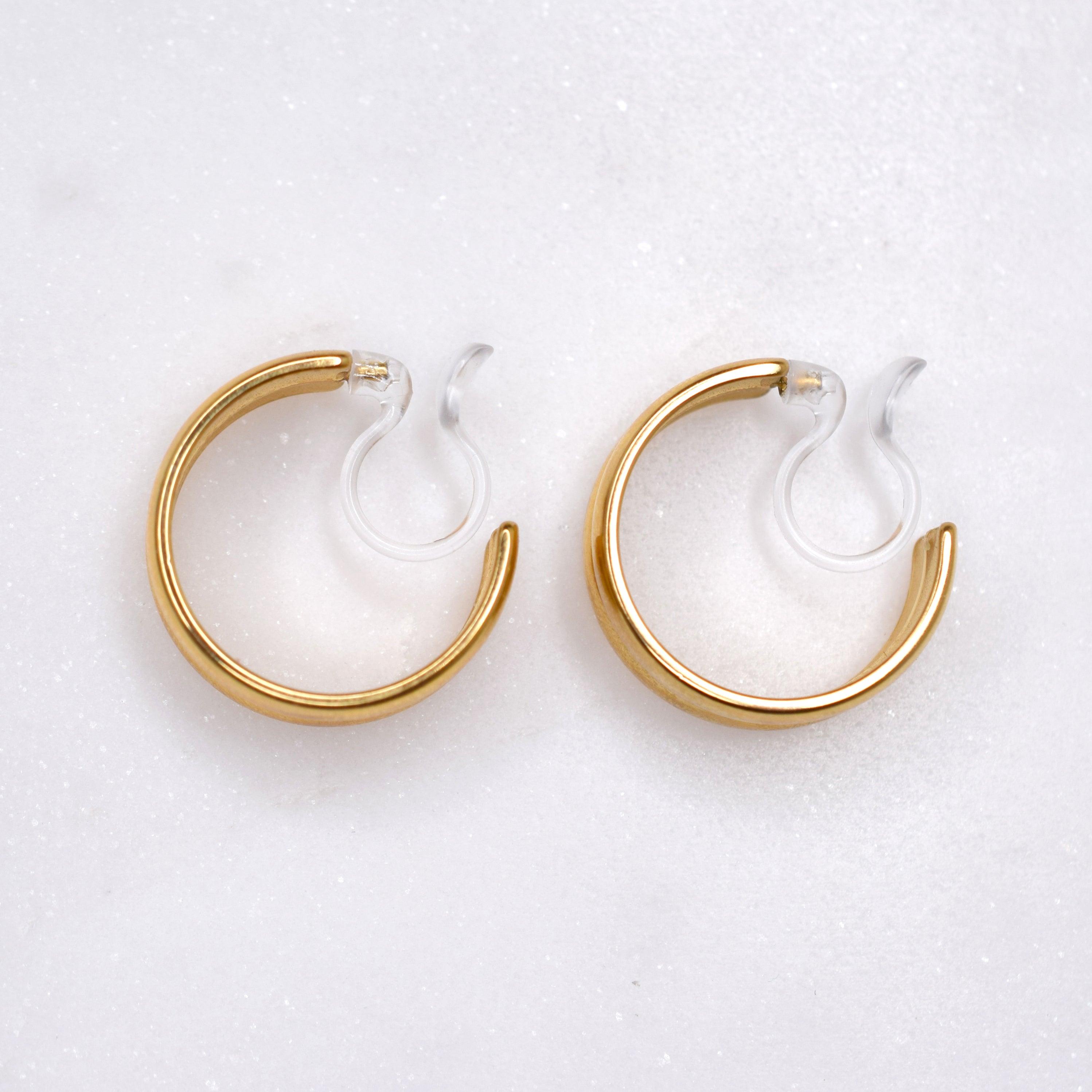 DOUBLE CHUNKY HOOP CLIP-ON EARRINGS IN GOLD
